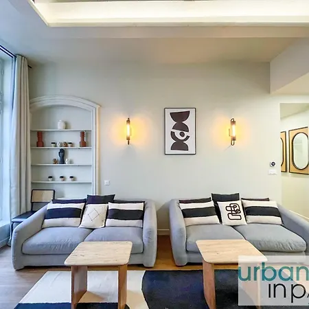 Urban Flat 188 - Stunning 4 Bedroom Flat In Paris