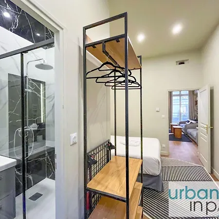Appartamento Urban Flat 188 - Stunning 4 Bedroom Flat In *